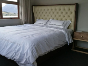 Aquarius De Lavender Lake View B&B