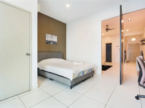 Akademik Suites