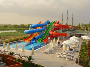 Water Side Resort & Spa