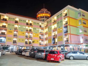 Dee Prom Hotel
