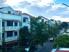 HY Local Budget Hotel by Hoianese - 5 mins walk to Hoi An Ancient Town