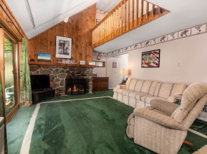3 Day Covid Buffer! River Access. Near Conway Ge And Storyland. 3 Bedroom Condo