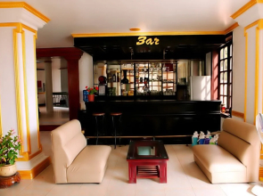 Cay Thong Hotel(Khách sạn Cây Thông)