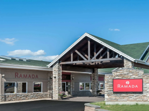 Stony Plain Inn and Suites