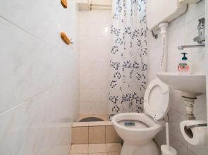 White Pearl Apartment