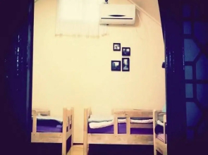 Homonomad Guesthouse