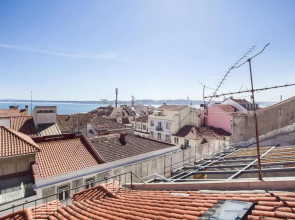 LovelyStay - Cais Apartment River View