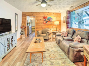 Mountain Retreat < 4 Mi to Downtown Boone!