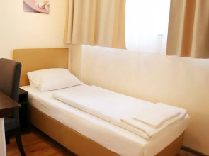 Pension Alpha Frankfurt City