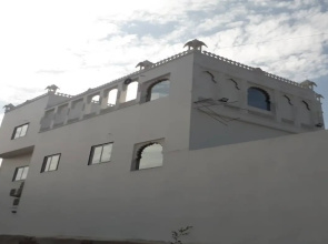 Hotel Paradise Inn