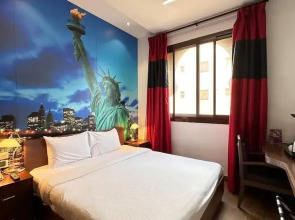 Отель Reflections Hotel