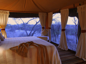 Elewana Lewa Safari Camp