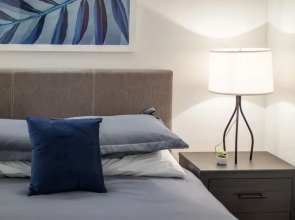 Downtown Luxury Suites by Barsala