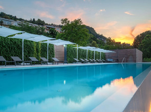 Отель Hilton Lake Como