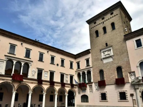 CASA DI SOLE Appartamento a Crema