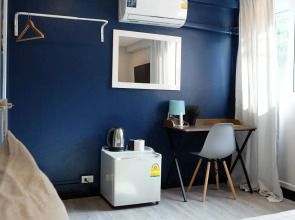 Sleep With Me Bangkok - BTS Phra Khanong