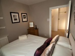 The Courtyard, Windsor, 2 Beds