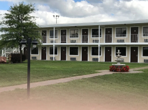 Garden Inn Truck Plaza