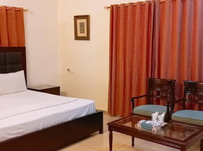 Light Family Couple Guest House