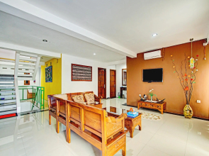 OYO 90248 D'em Homestay Family
