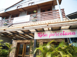 Bed & Breakfast Albergria Porcelana