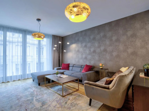 Emerald Downtown Suites