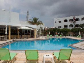 Malia Holidays Hotel