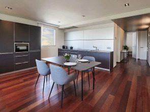 Hyatt Regency Madrid Residences