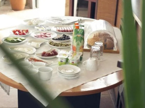 Отель City Walls