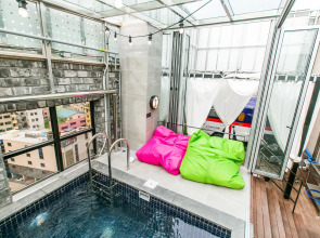 February Hotel The Signature Dongseongro