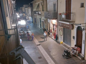 Monolocale su corso pedonale minimo 20 notti