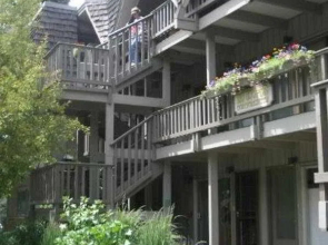210 Cooper Unit 2B
