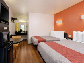 Motel 6 Camarillo, CA
