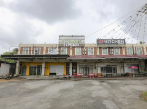OYO 90145 D'sofwa Inn