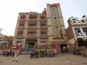 Jk Mahal By OYO Rooms