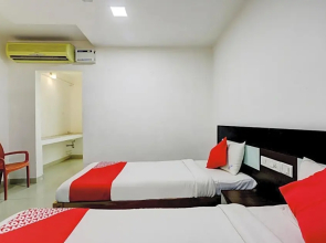 OYO Gold Residency Near AGS Cinemas T Nagar