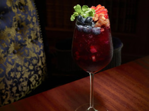 Maxwell Reserve Singapore, Autograph Collection