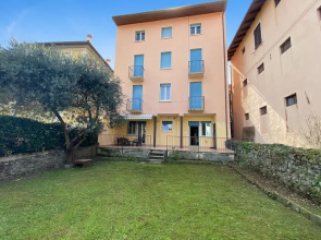 Leonardo House Garden Stresa Center
