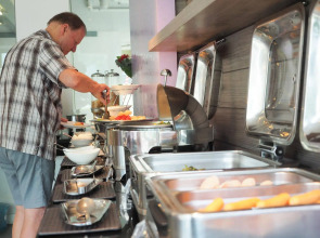 Palette Bella B All Suites Bangkok Hotel