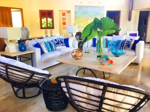 Unlimited Luxury Laureanne's Villa