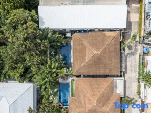 Pattaya Private 4-Bedrooms, 5-Bathrooms Pool Villa