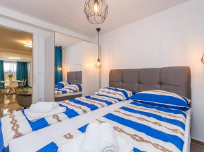 Apartment Jakov with pool