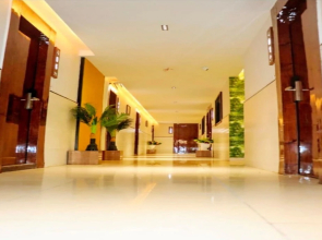 Hotel Royal King Nana Chiloda