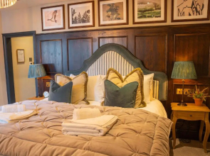Salisbury Arms Hotel