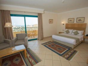 Eagles Downtown Zahabia & Beach Resort