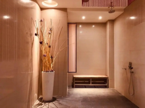 Hip Spa Motel
