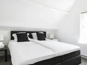 Cottage In Centre City Of Hilversum