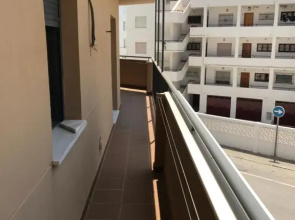 Precioso Apartamento 1 dormitorio 1 Room con Piscina junto al mar
