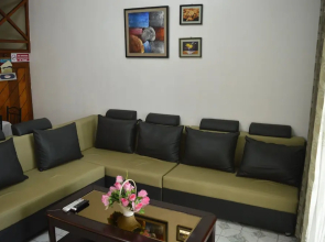 La Joliette Bungalow - Opposite Pereybere Beach