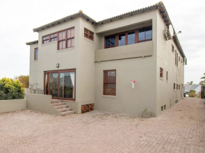 Golf Cottage